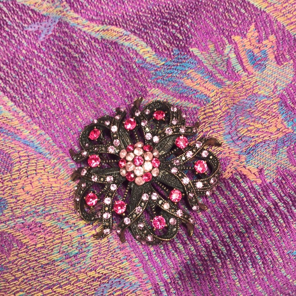 Beautiful Rose and Light Pink Brooch - Picture 5 of 8